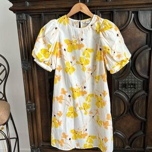 A New Day dress size S in great condition.